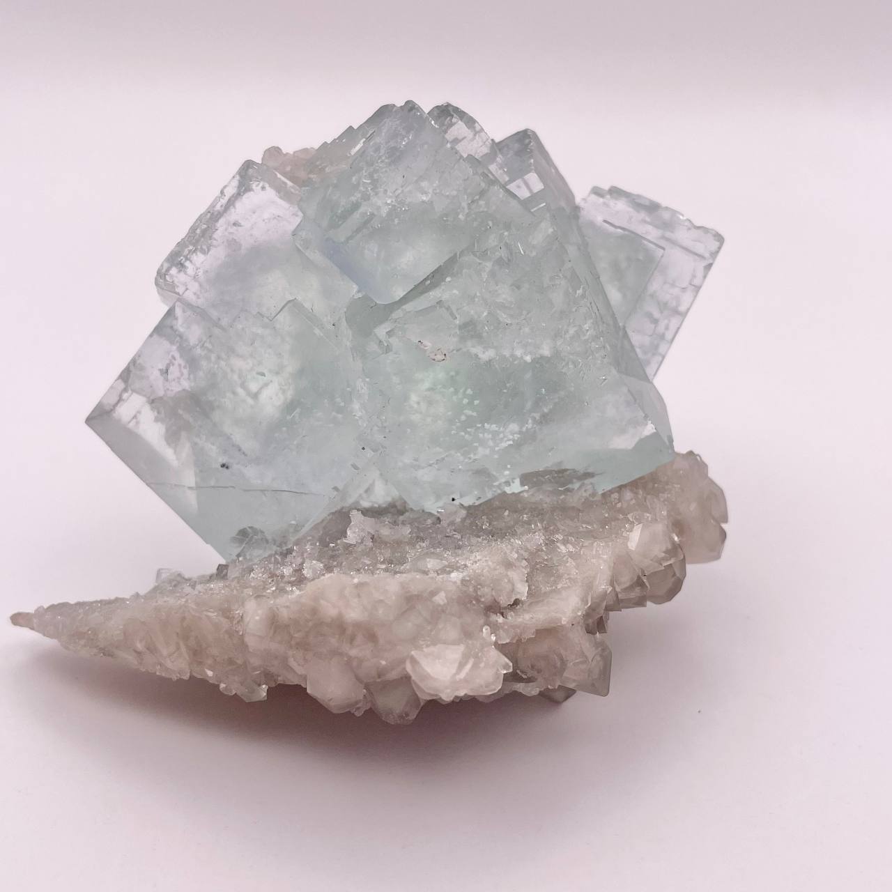 XiangHuaLing Fluorite Specimen XHLUJ12