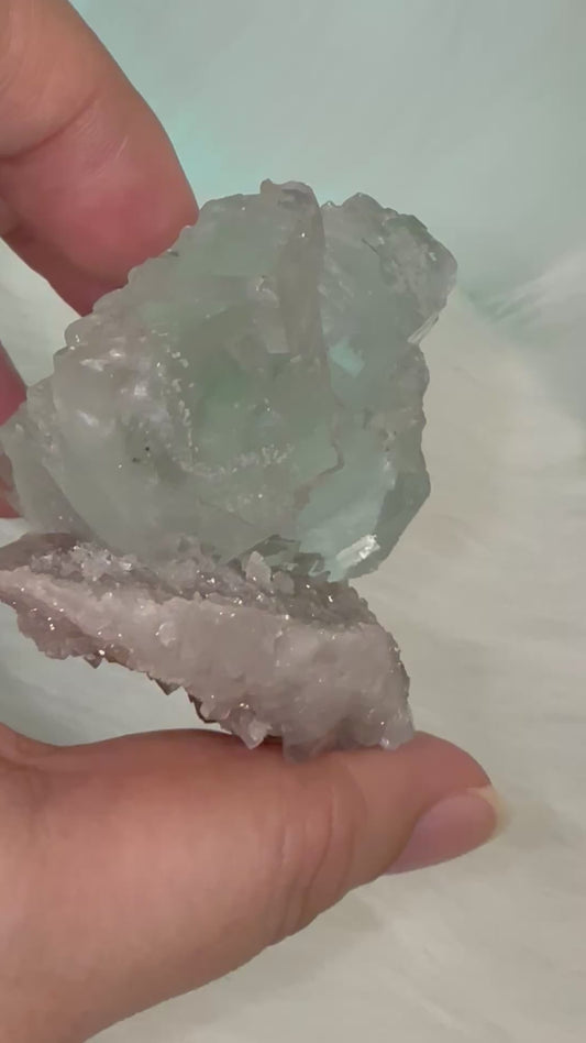 XiangHuaLing Fluorite Specimen XHLUJ12